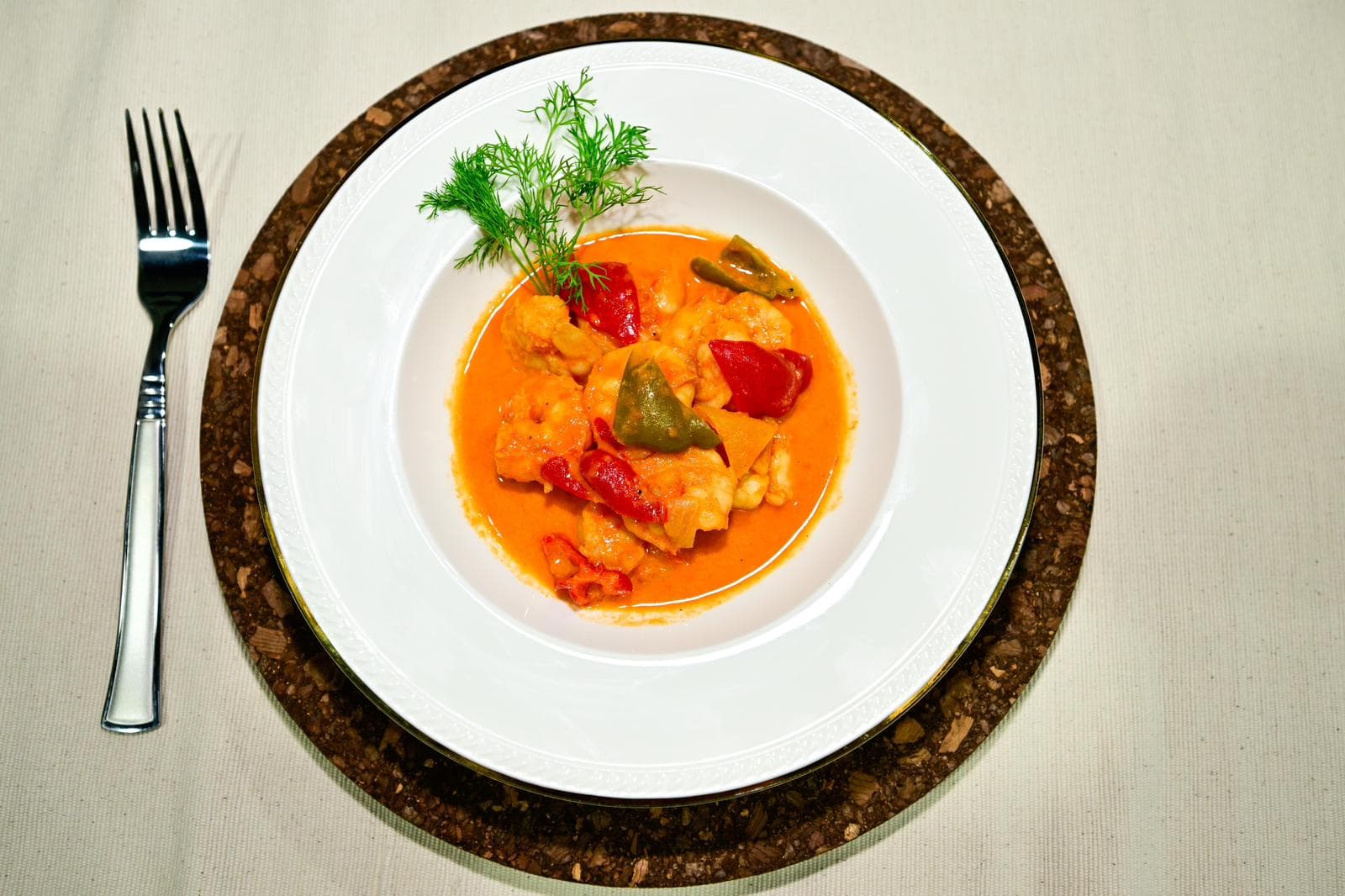 روبيان بالكاري الأحمر مع أرز بسمتي